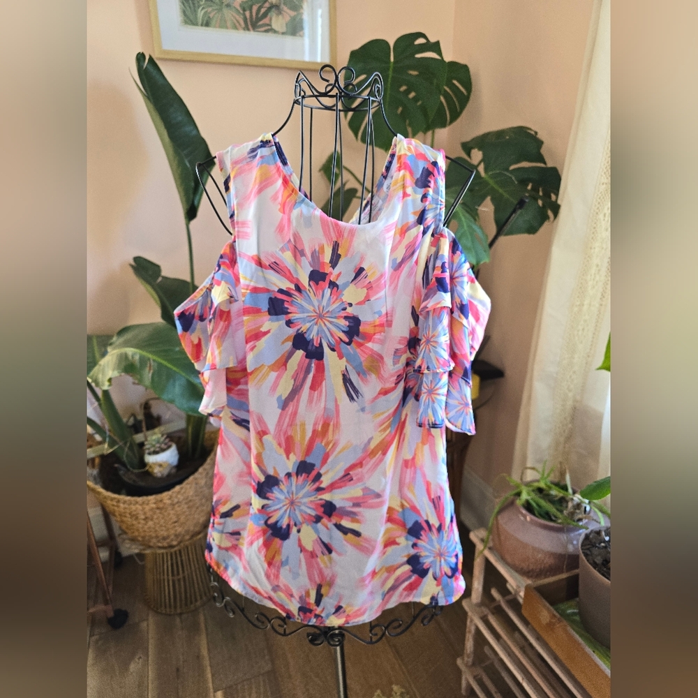 NY & Co Sweet Pea Cold Shoulder Blouse
